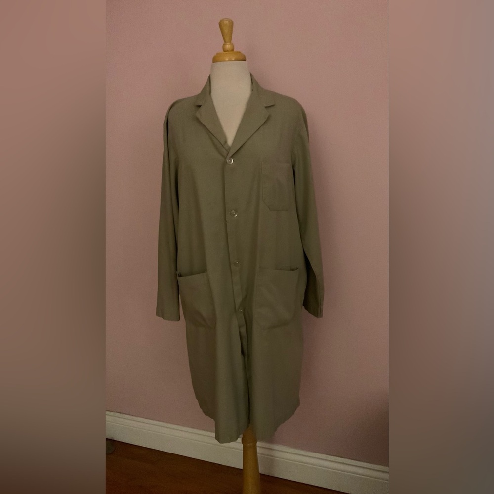 Vintage Men's Classic Shop Jacket